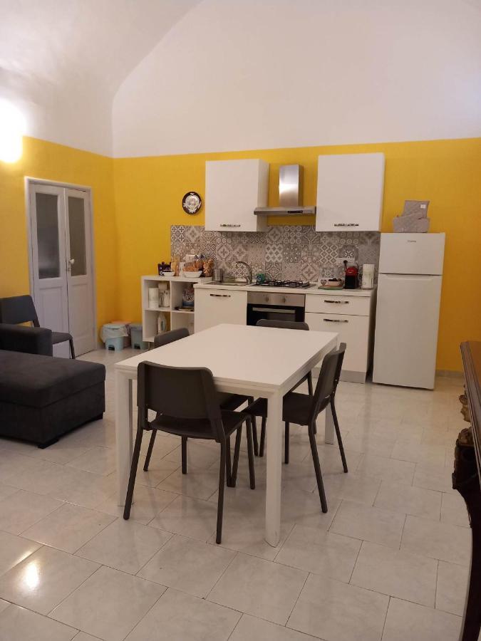 Santa Chiara Spaccanapoli Apartment *