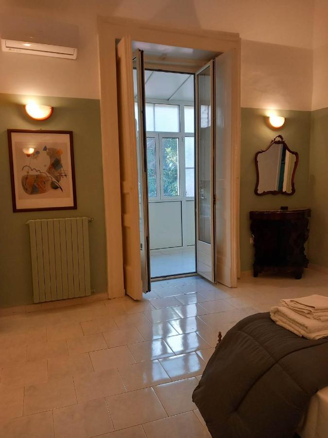 Santa Chiara Spaccanapoli Apartment *